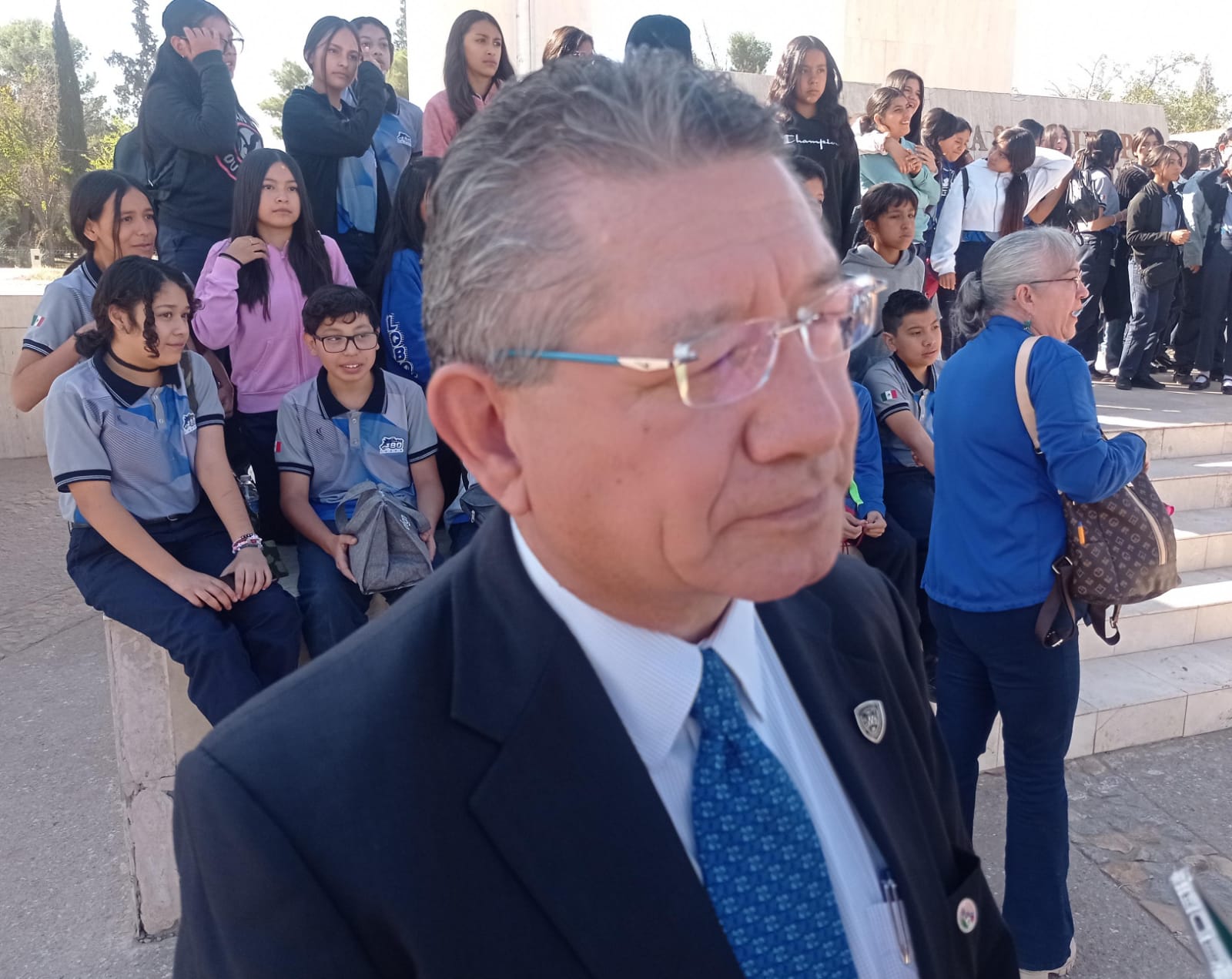 Comienza estado con la colecta de chamarras y revisión de calefactores en escuelas.