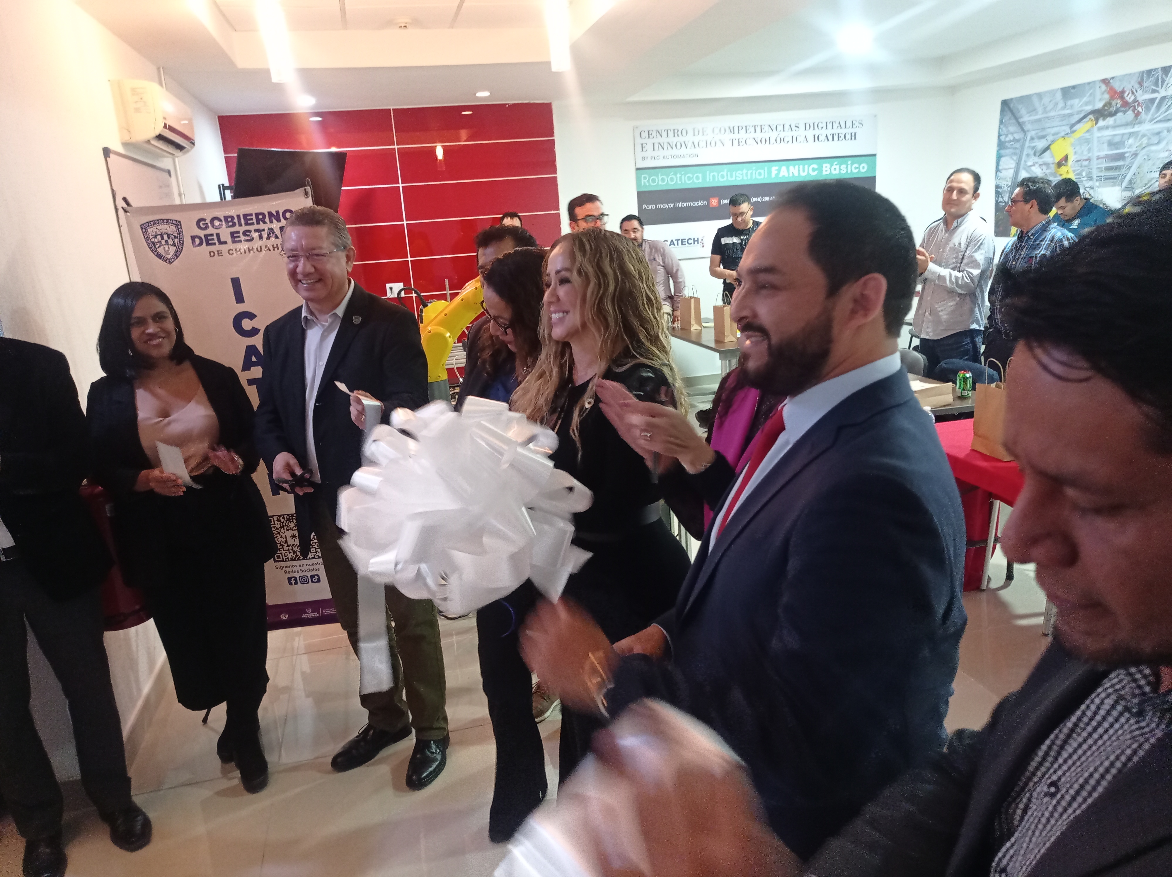 Inaugura CANACINTRA primer Centro de Competencias Digitales en la entidad.