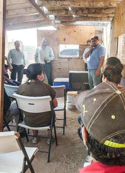 JMAS acerca servicios a habitantes de la colonia valle dorado