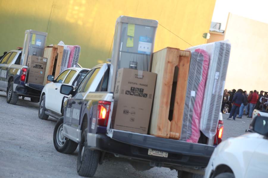 Vecinos agradecen entrega de apoyos tras las lluvias en Ciudad Juárez