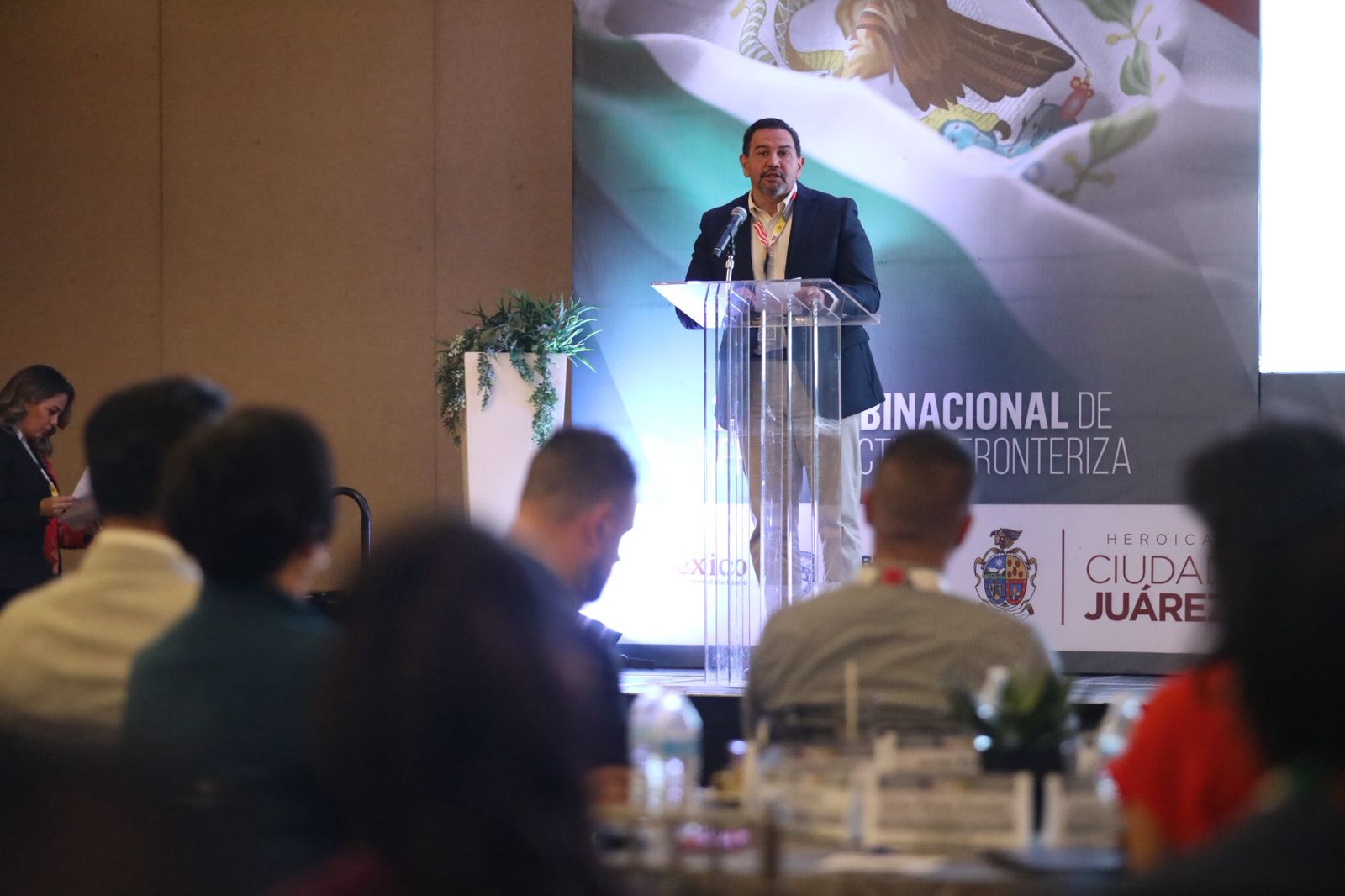 Dan seguimiento a iniciativas y proyectos de infraestructura en segunda mesa binacional.