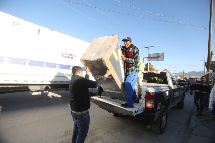 Entregan apoyos a familias afectadas por lluvias en Ciudad Juárez