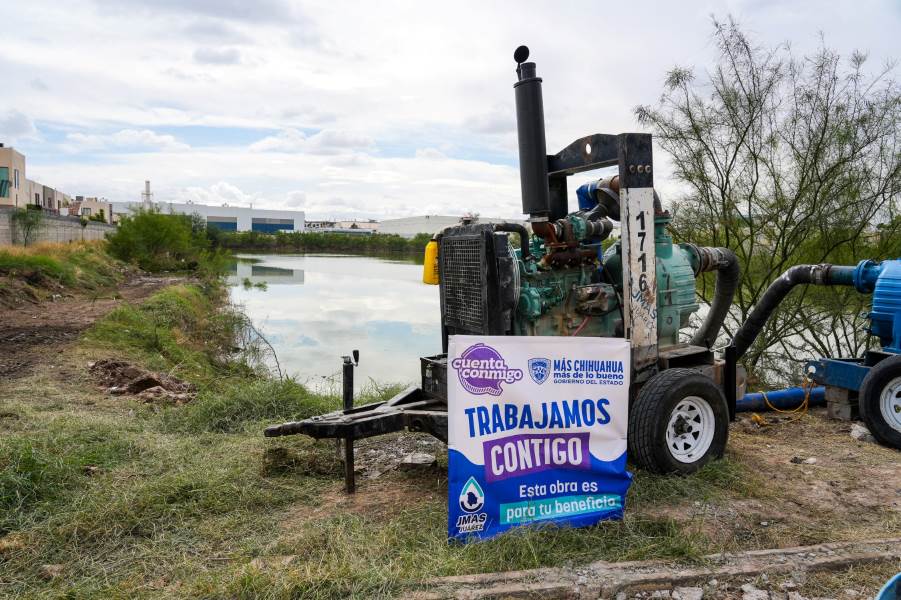 Extrae JMAS 7 millones de litros de agua del dique junto a Gardeno
