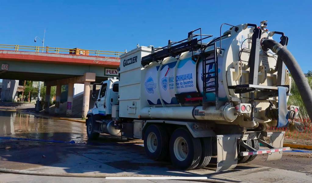 Retira JMAS más de 5 millones de litros de agua del puente Centauro