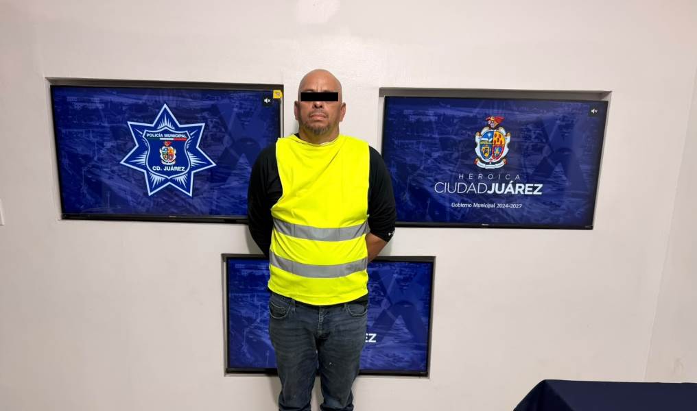 Detienen a dos hombres con cristal; los investigan por robo de catalizadores en Juárez