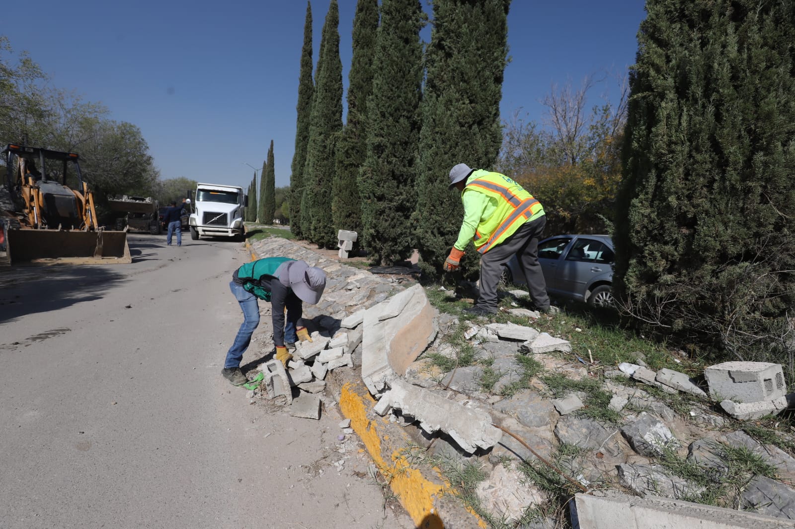 Interviene municipio en trabajos de limpieza en Gardeno Residencial.