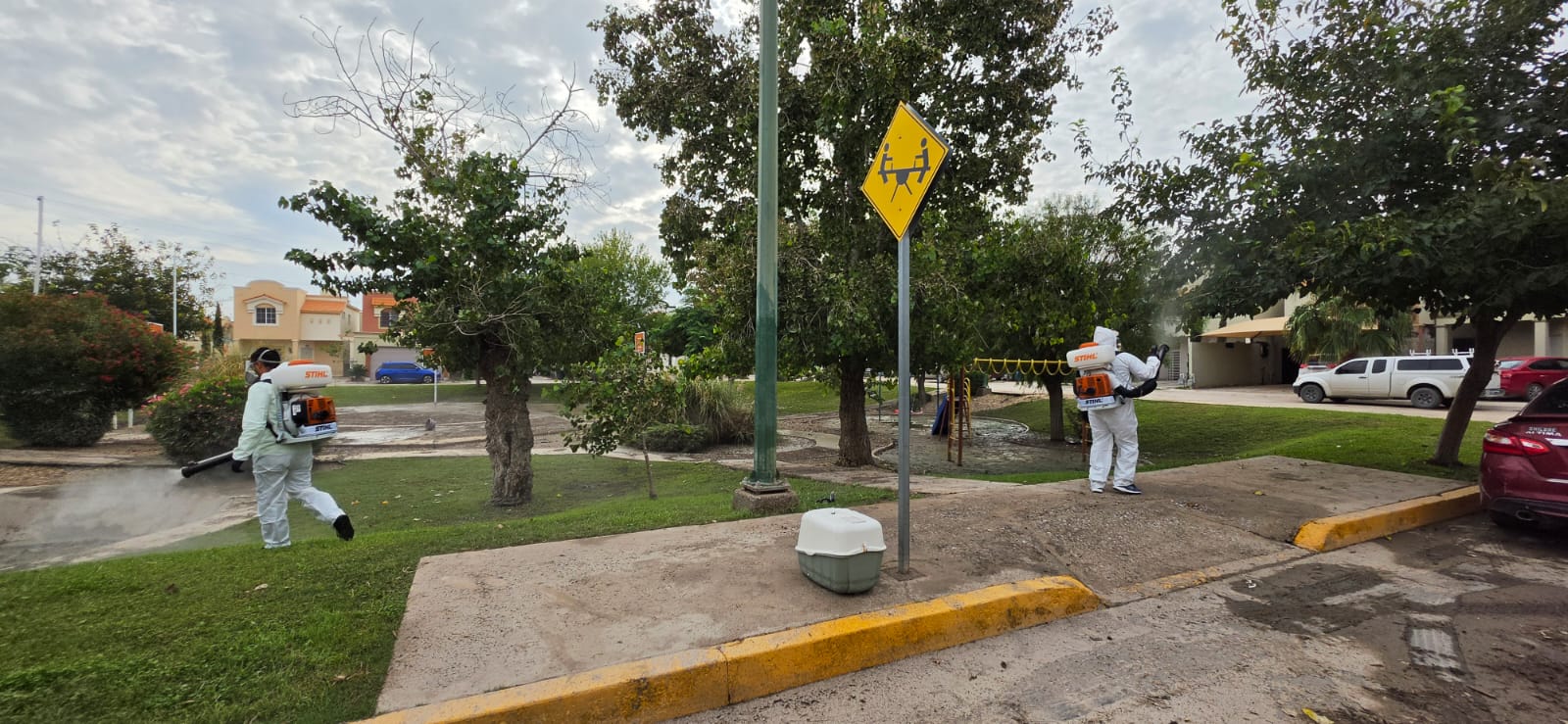 Aplican operativo de nebulización en zona de Gardeno Residencial.