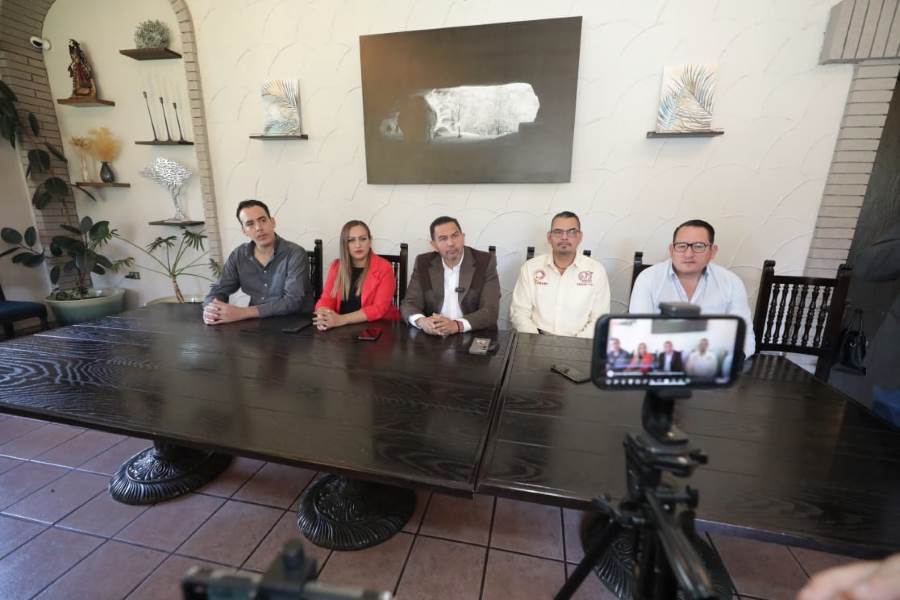 Entregó alcalde mobiliario para escuelas de Nuevo Casas Grandes y Buenaventura