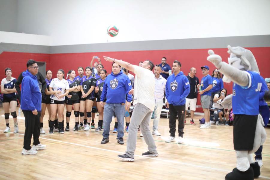 Gracias al deporte se crea una mejor sociedad, Presidente Cruz Pérez Cuéllar