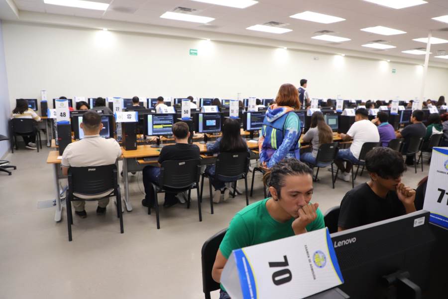 Más de 7 mil aspirantes acceder a la UACJ realizaron examen de admision