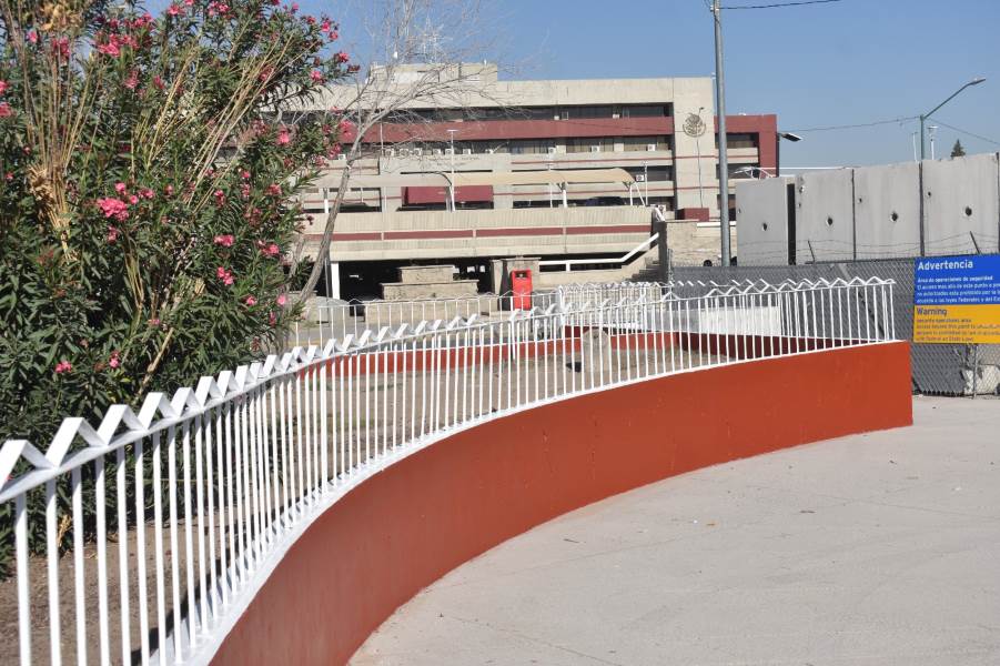 Áreas verdes del centro de la ciudad  reciben mantenimiento