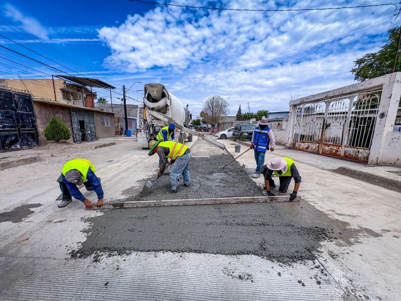 Reparó la J+ más de 2 mil 400 zanjas y baches en un año