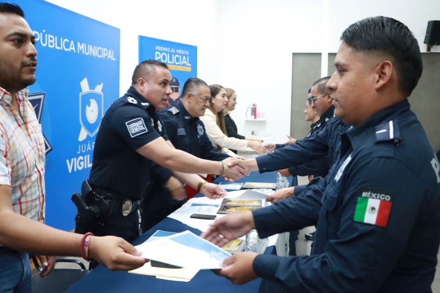 Reconocieron a 60 agentes como “Policía del Mes” en Ciudad Juárez
