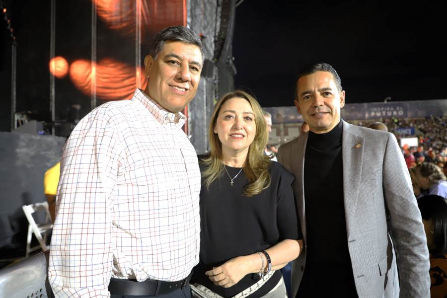 Más de 19 mil personas asisten al concierto de Alejandro Fernández por el 52 aniversario de la UACJ