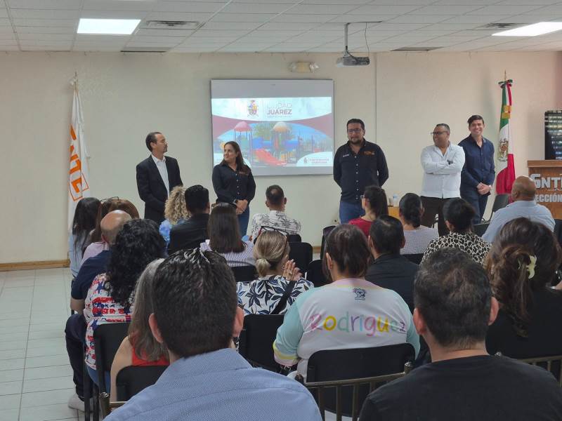 Capacitan a docentes de Juárez para presentar proyectos al Presupuesto Participativo 2027