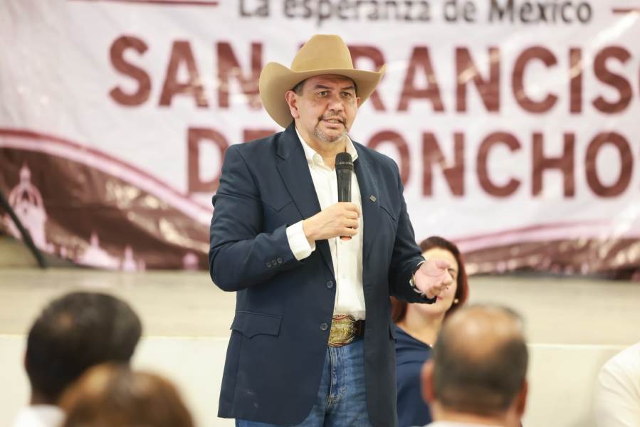 Cruz Pérez Cuéllar suma respaldo en San Francisco de Conchos y plantea atender rezago regional