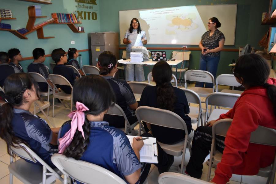 IMM lleva a secundaria charlas para prevenir violencia sexual y detectar señales de riesgo