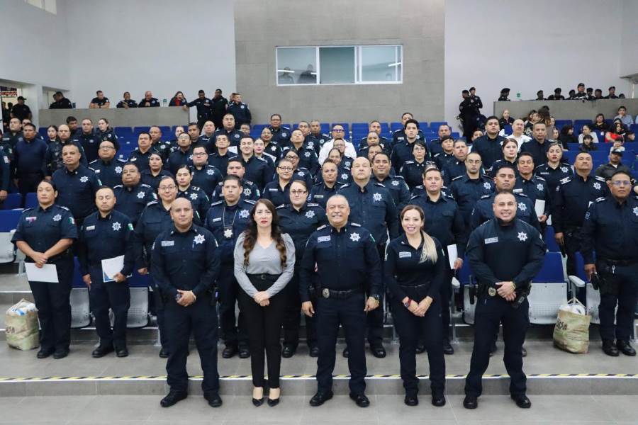 Reconoce SSPM a 60 policías destacados y 13 por años de servicio