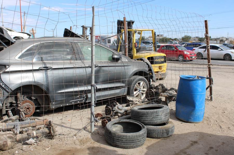 Intensifican operativos de reordenamiento urbano en el bulevar Talamás Camandari