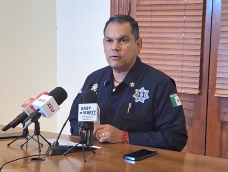 Llama SSPE a policías para la composición del himno de la corporación.