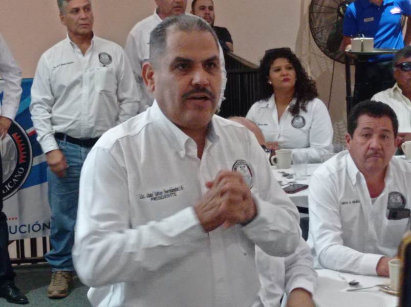 Anuncian estructura del Partido México Republicano.