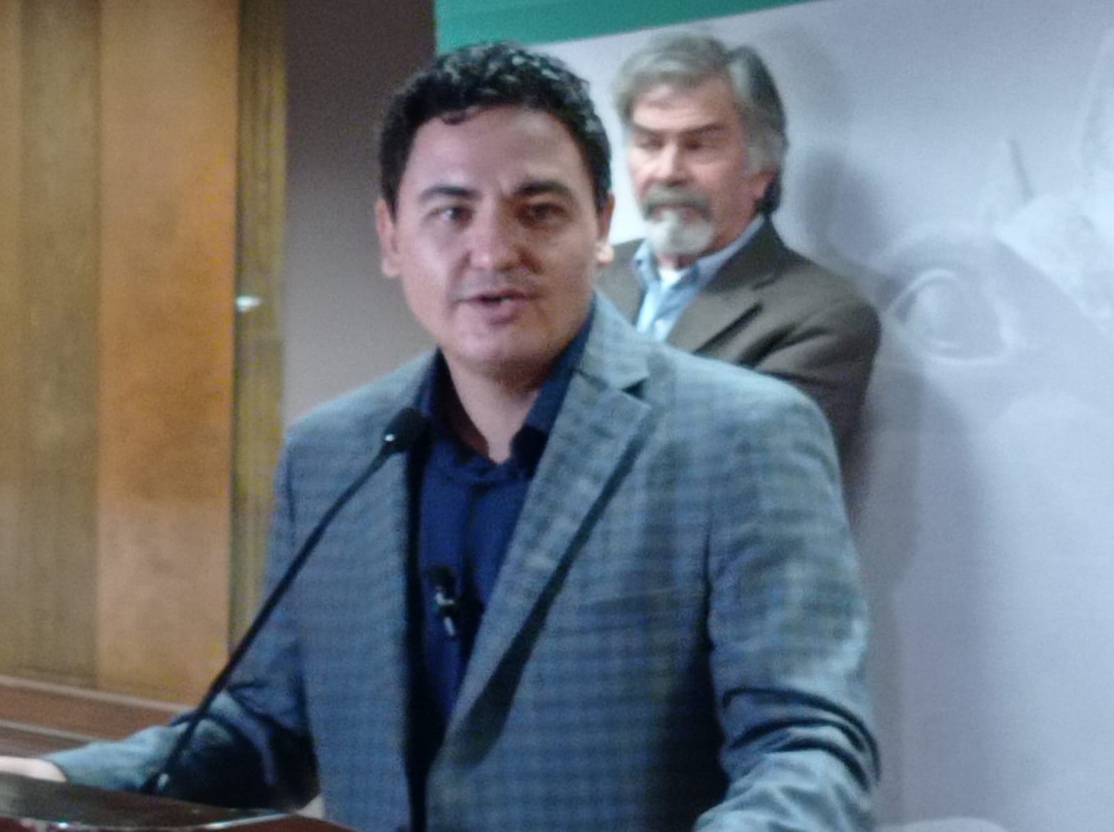 Buscan integrar a migrantes en festejo del Día de Muertos.