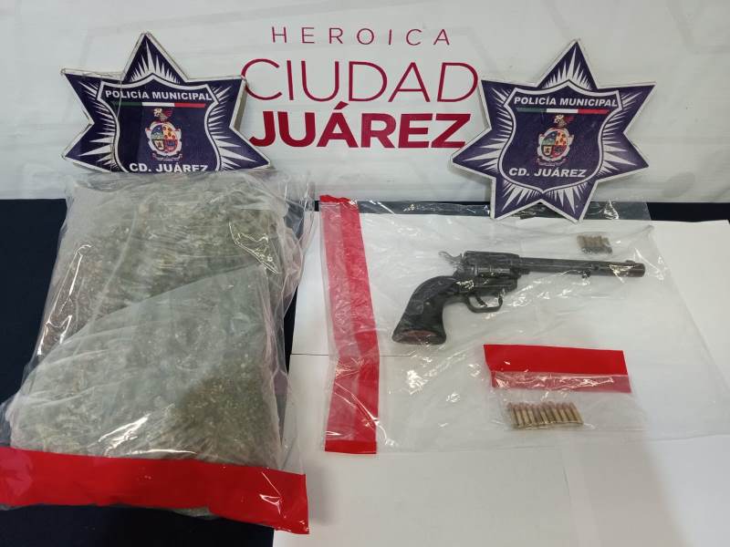 Asegura arma de fuego y marihuana al atender caso de violencia familiar