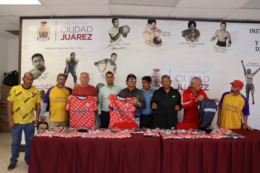 Entregó IMDEJ uniformes a equipos de futbol que participarán en Nacional