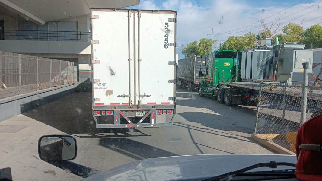 Se avizoran solución a revisiones de camiones de carga en Texas