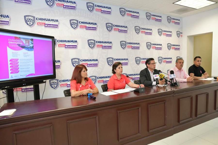 Realizan exámenes gratuitos para la detección oportuna de cáncer en la mujer