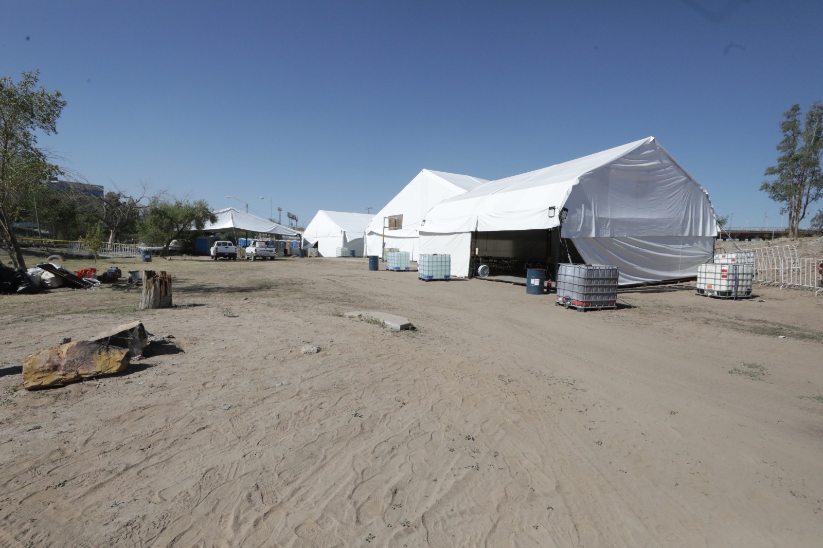 Avanza gestión con colonos para reinstalación de Centro Comunitario El Retiro.