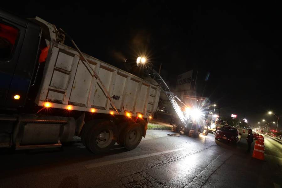 Arranca municipio con trabajos nocturnos en repavimentación