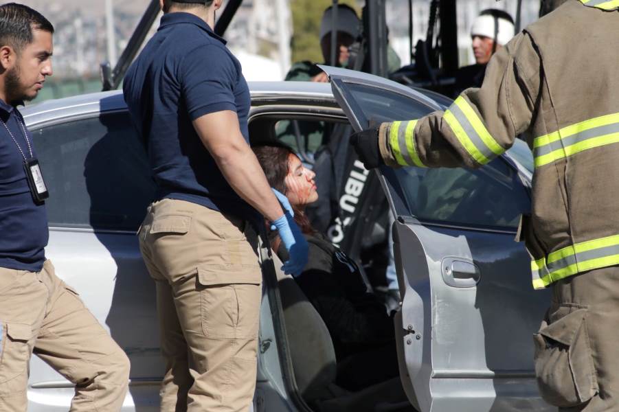 Realizan simulacro de accidente vehicular en ICSA