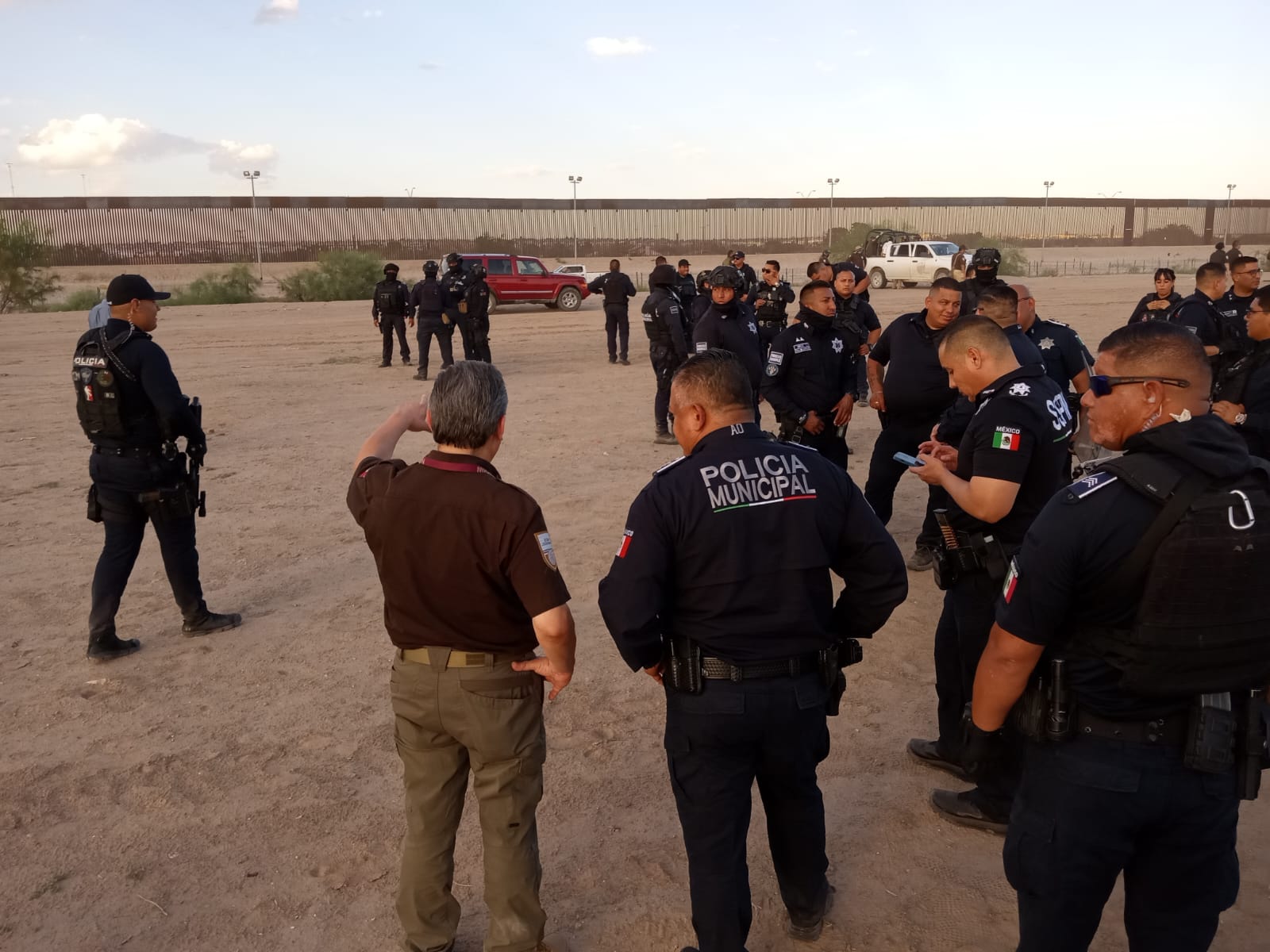 Desarrolla INM y Policía Municipal operativo de atención al flujo migratorio.