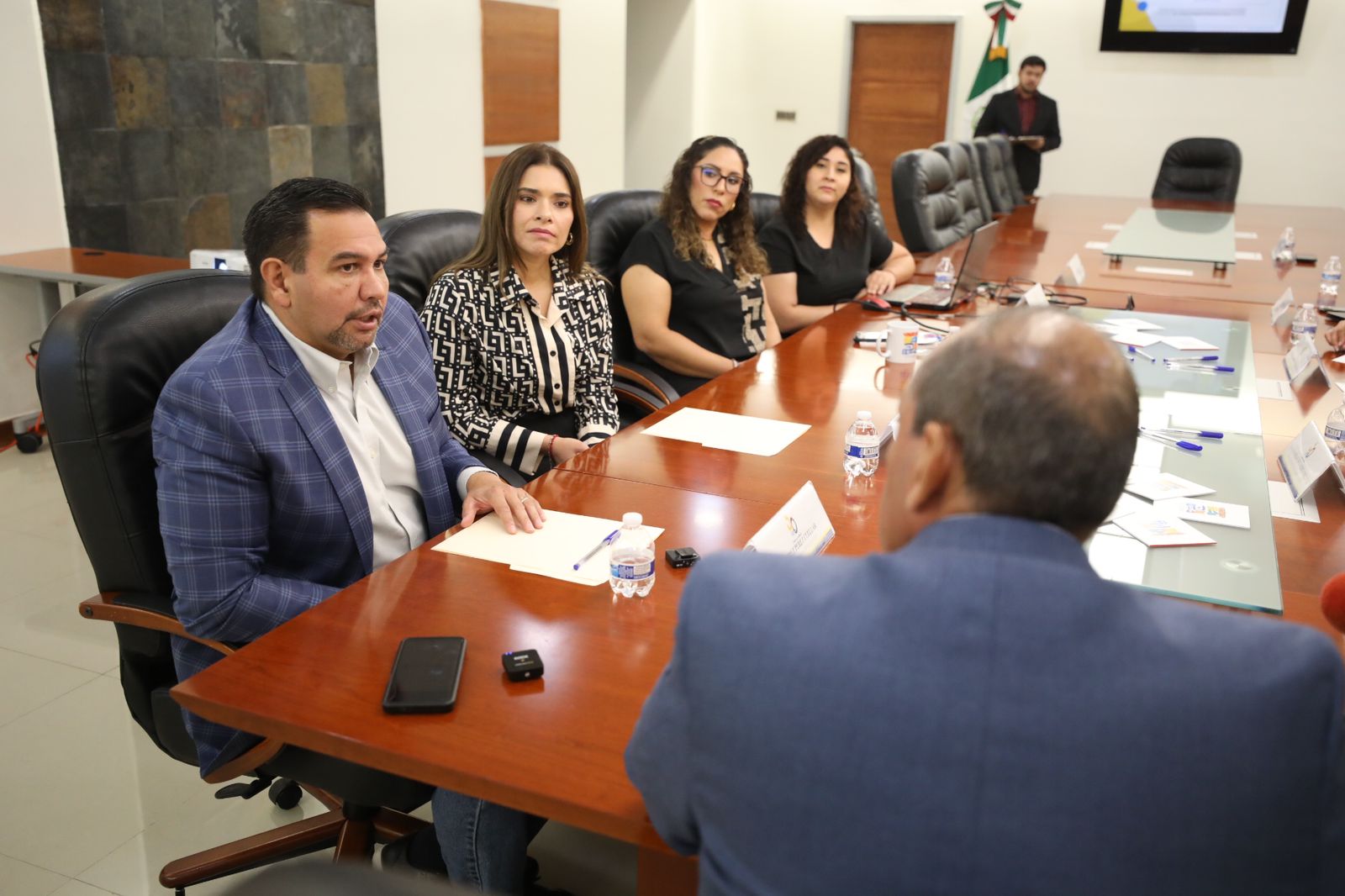 Se suma municipio a programa de apoyo de la UACJ.