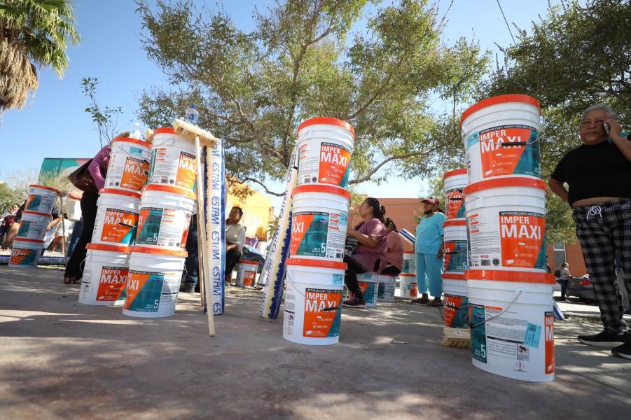 Entregó municipio en Feria de la Paz material para impermeabilizar viviendas