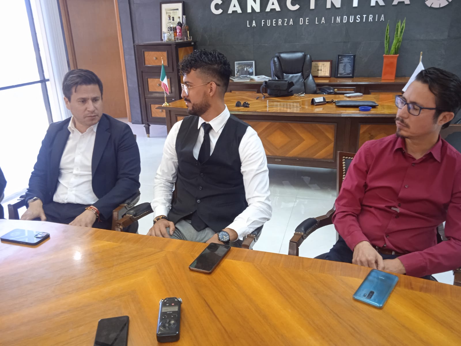 Impulsa CANACINTRA gestión de soluciones en materia fiscal