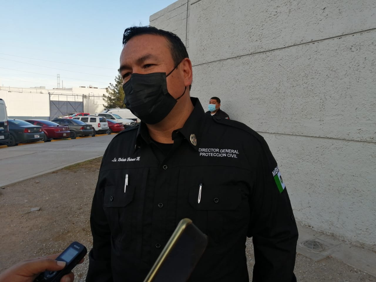 Temen autoridades incendio de grandes magnitudes en el relleno sanitario