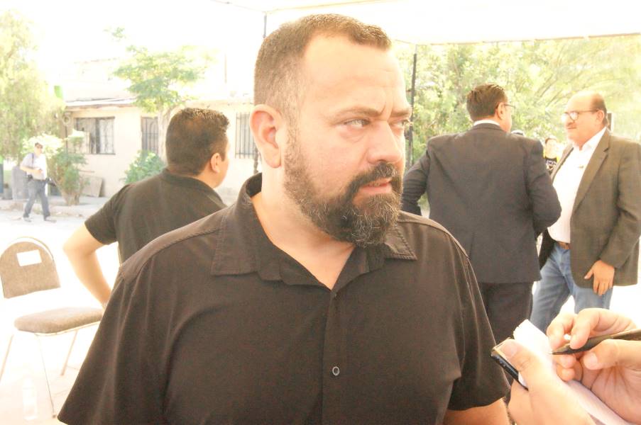 Piden frenar flujo migratorio a bordo del tren.