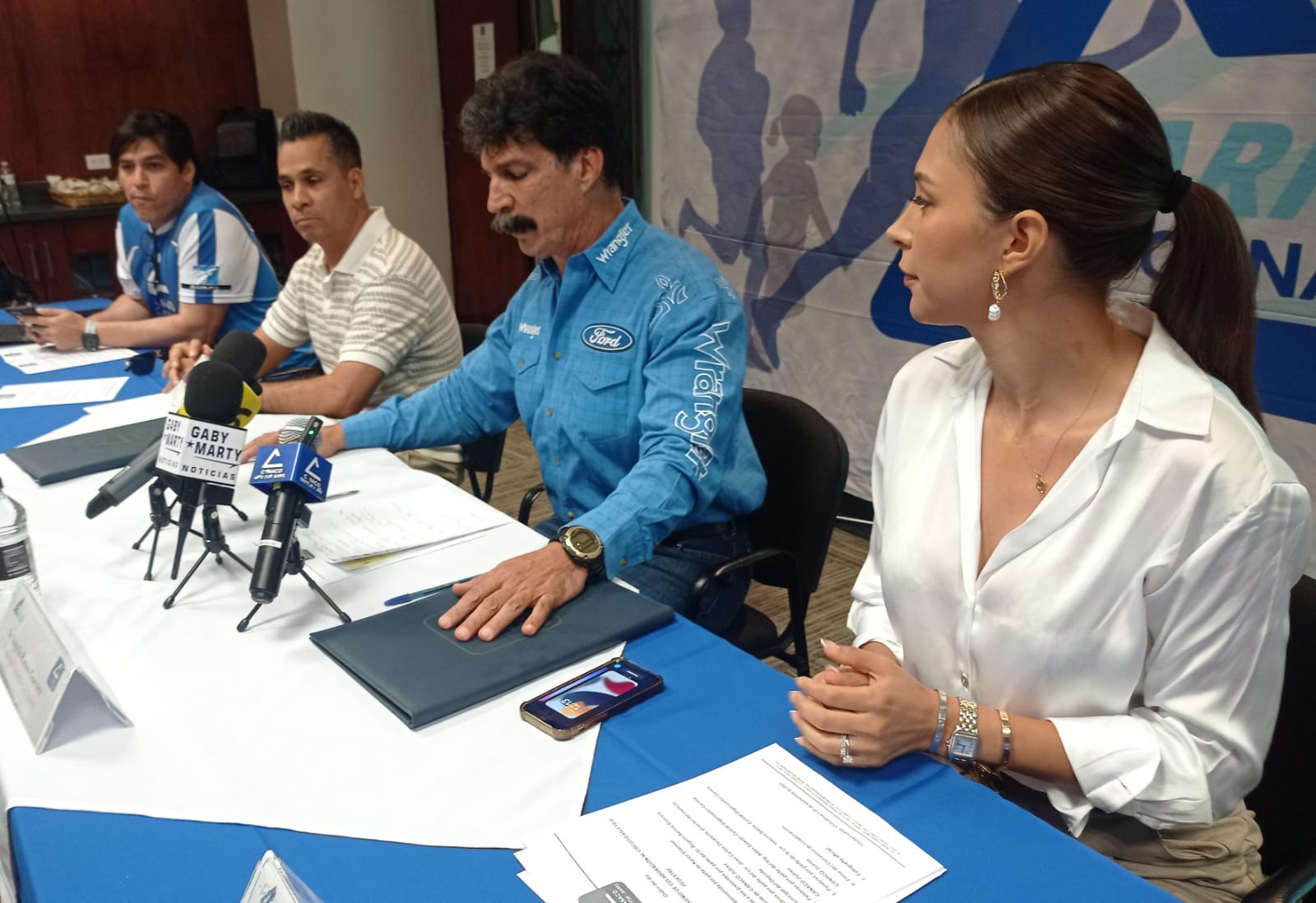 Enriquecen Circuito Atlético Pedestre con Carrera de CANACO.