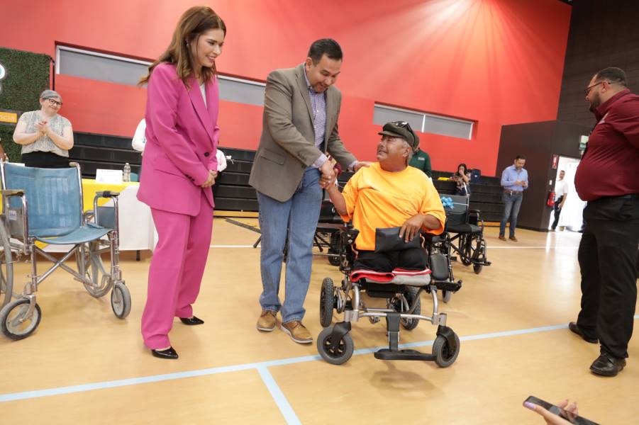 Entrega municipio aparatos funcionales y auditivos