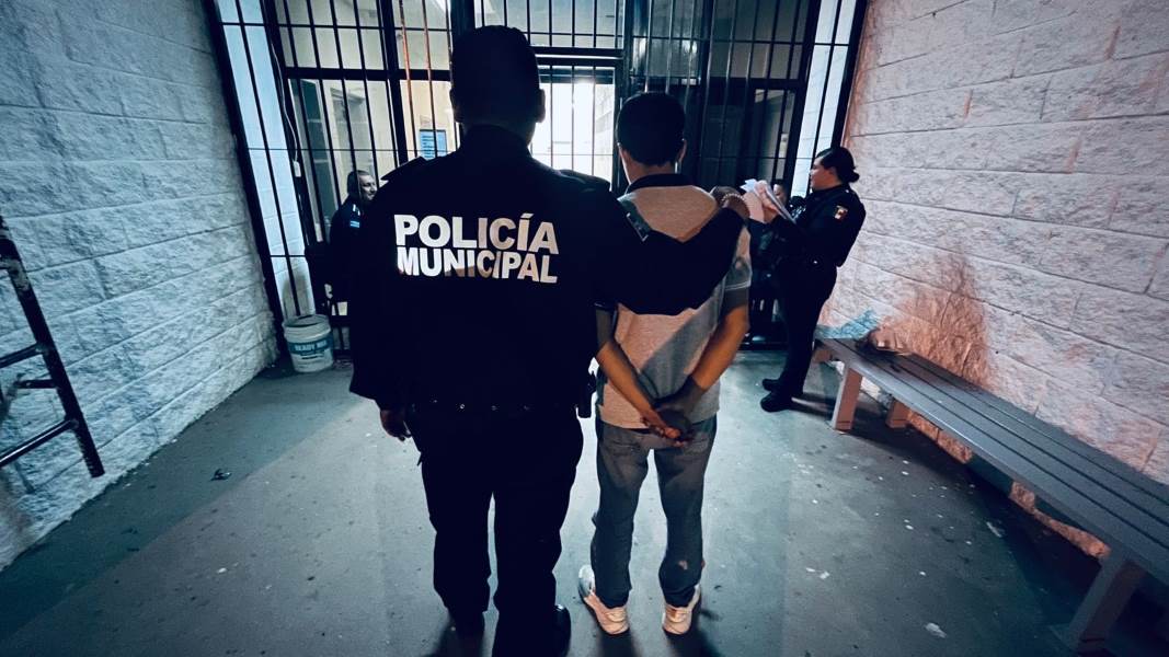 Rescató Policía Municipal a joven que intentó suicidarse