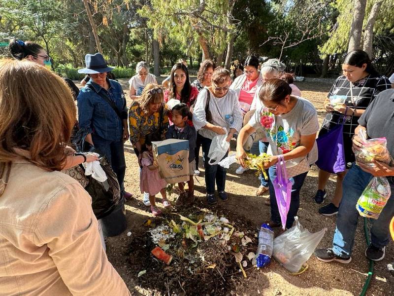 Imparten taller de composta en vivero de El Chamizal
