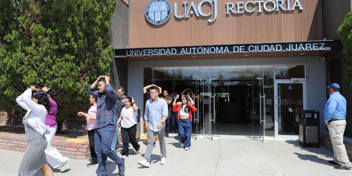 UACJ mejora tiempos de evacuación en el Segundo Simulacro Nacional 2025
