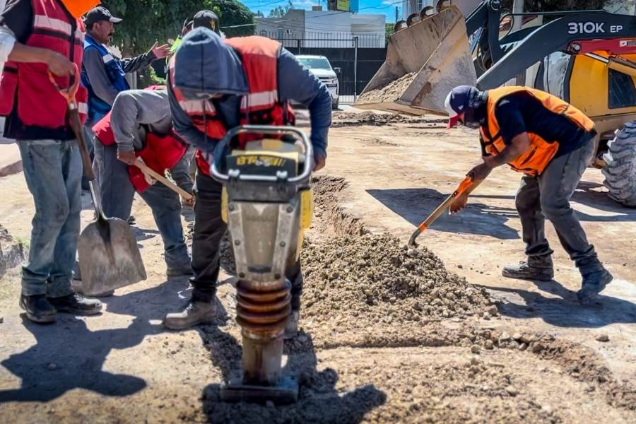 Junta de Agua y Saneamiento reparó 80 baches y zanjas en la segunda semana del programa especial