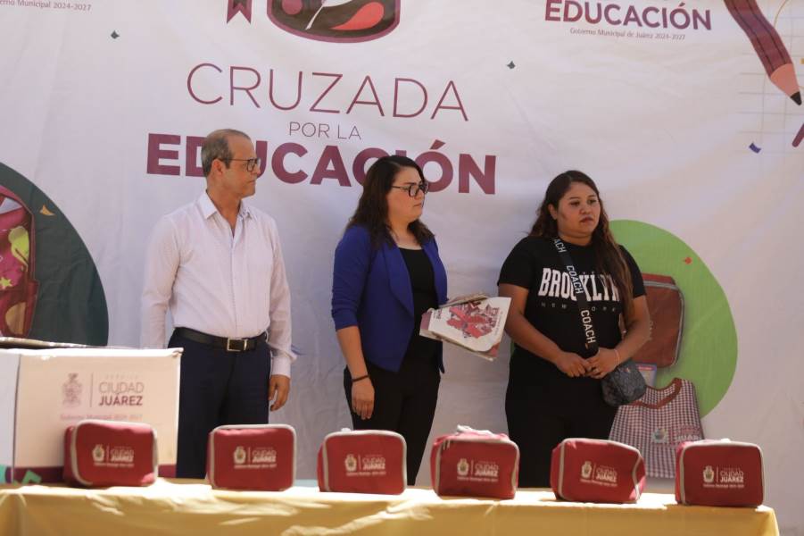 Municipio prevé concluir entrega de mochilas y loncheras el 19 de septiembre