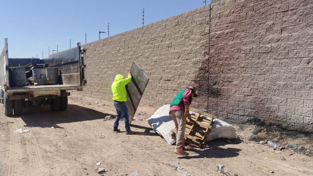 Reaparece tiradero clandestino en Parajes del Sol a pocos días de limpieza