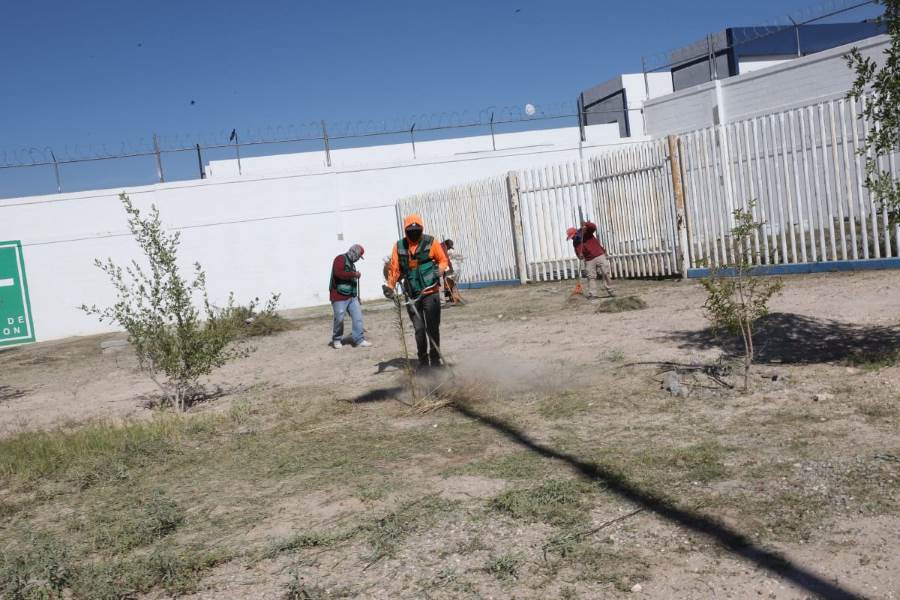 Realizan jornada de limpieza en Hospital Civil Libertad