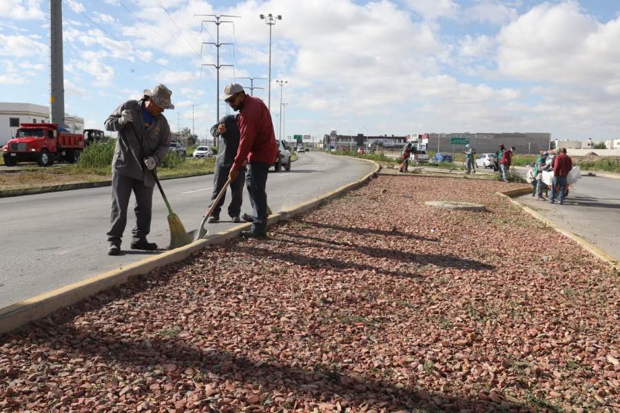 Continúa la Cruzada del Cambio con limpieza en corredores viales de Ciudad Juárez