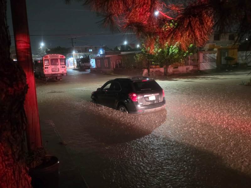 Atendió Bomberos y Rescate 62 servicios por lluvias en Ciudad Juárez